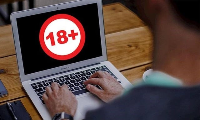 Xem lén 15 phút phim người lớn, tài khoản ngân hàng 