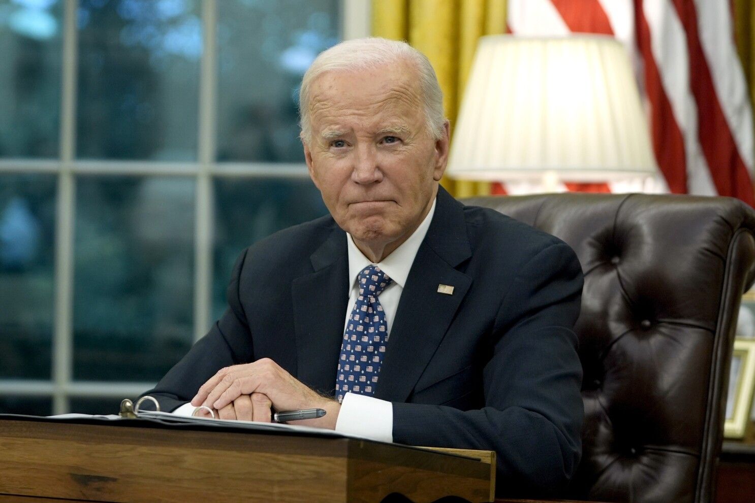 Ông Biden phải xạ trị - Ảnh 1.