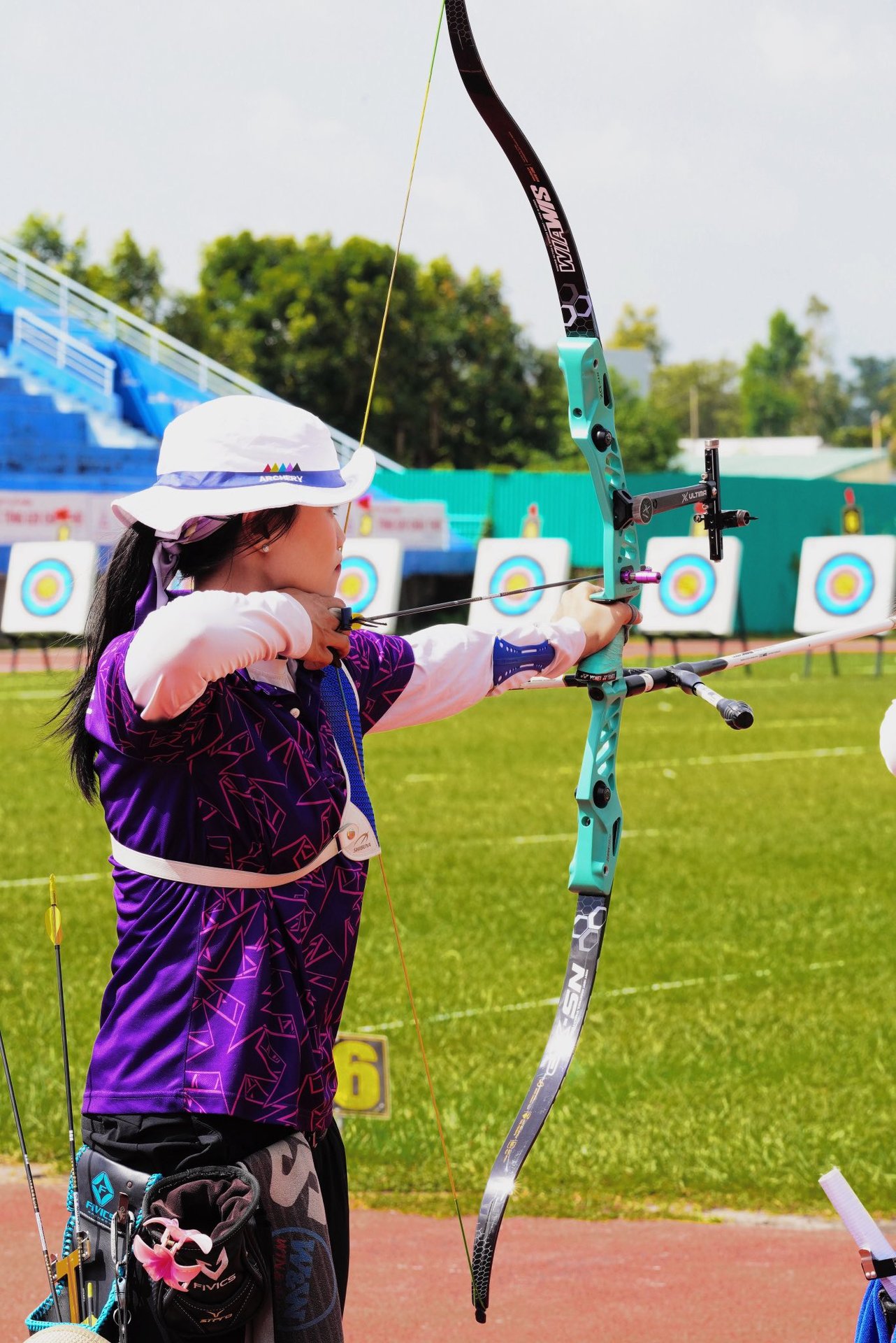Nhan sắc đời thường xinh như công chúa của cung thủ Đỗ Thị Ánh Nguyệt vừa được tuyên dương “Thanh niên sống đẹp” năm 2025- Ảnh 4.