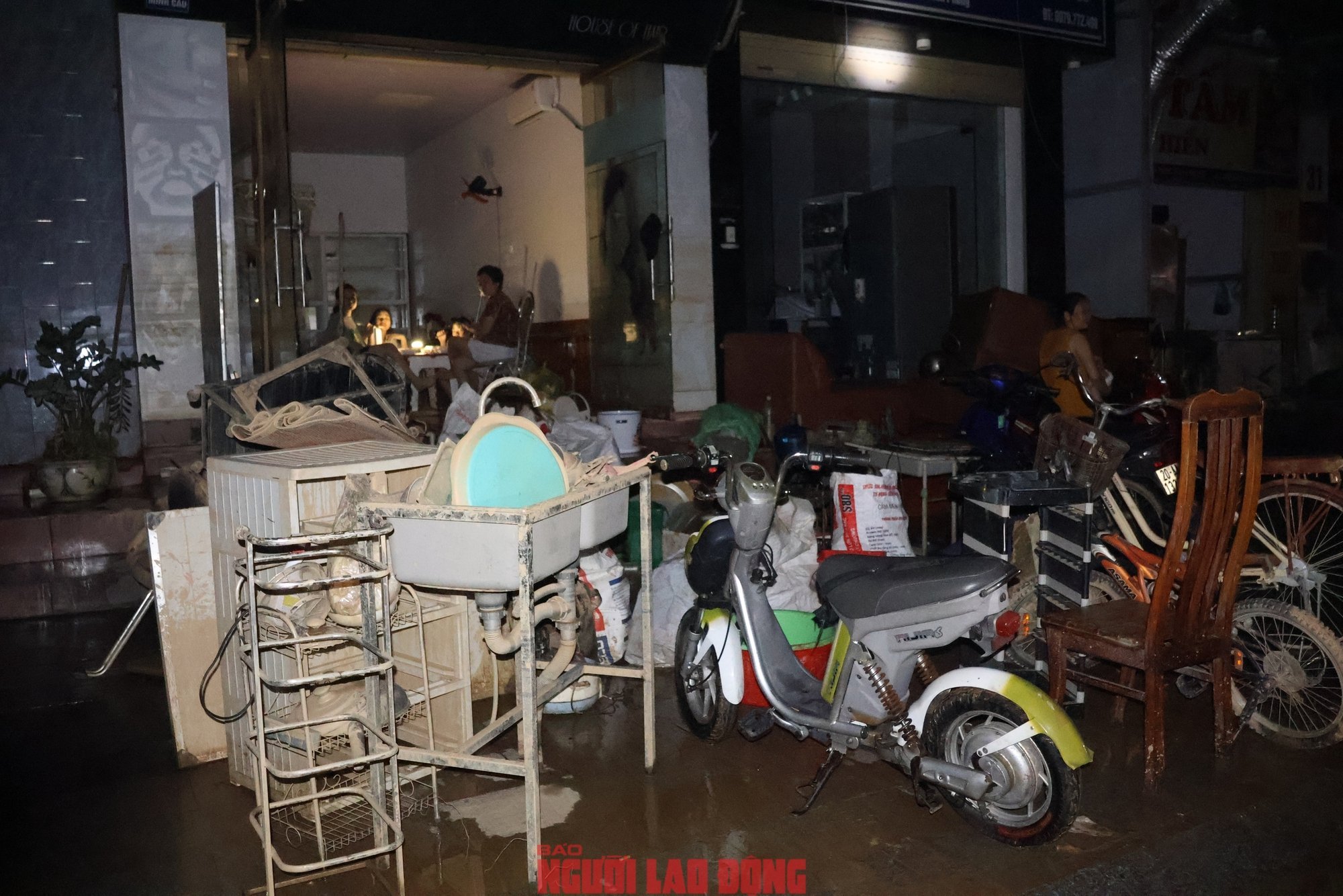 Người dân Thái Nguyên khắc phục hậu quả trận lũ lịch sử chưa từng có - Ảnh 5.