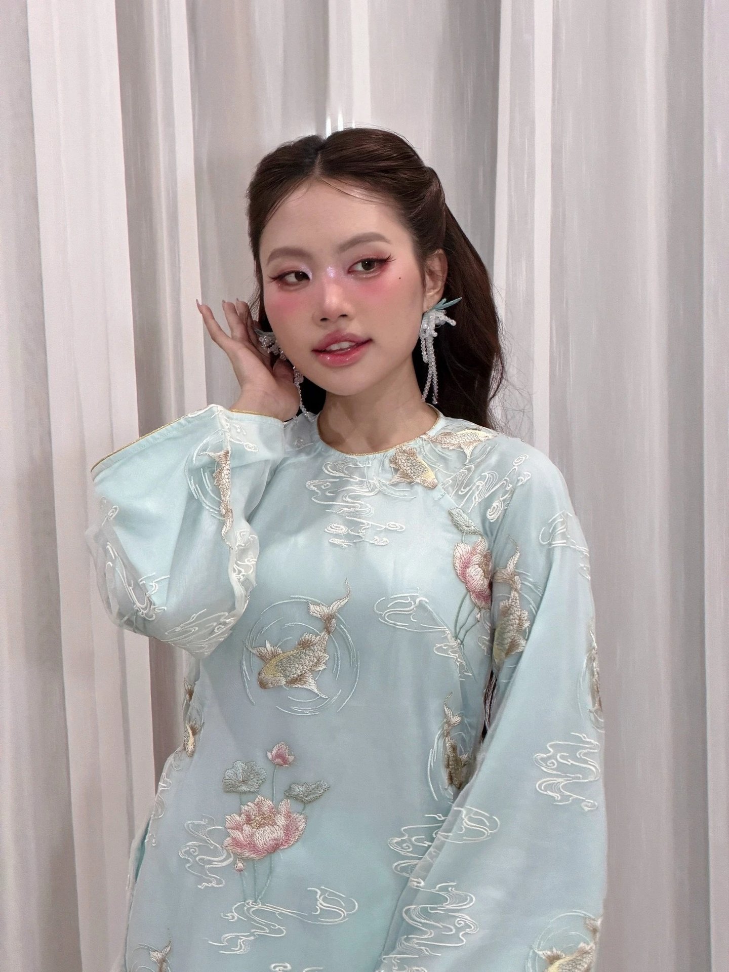 Phuong My Chi anh 1