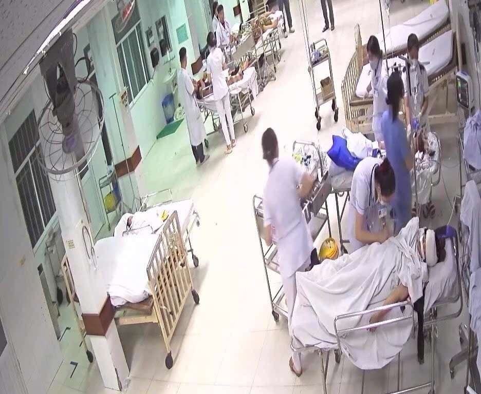 Bé gái tử vong Đà Nẵng trong vụ tai nạn thương tâm trên đường khám Bệnh - Ảnh 2.