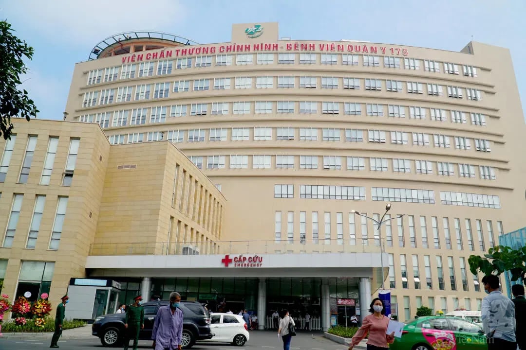 Bệnh viện duy nhất tại Việt Nam có 2 bãi đáp trực thăng, mới khánh thành toà nhà 1000 giường- Ảnh 2.