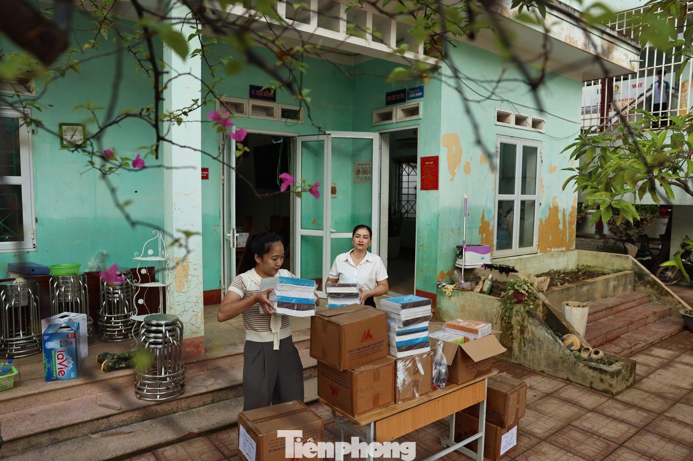 tp-hoc-sinh-vung-lu31.jpg