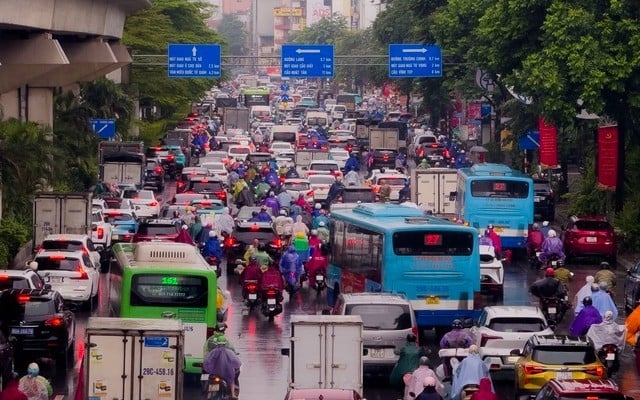 14-1760416224-canh-tuong-o-ha-noi-sang-1410.jpg