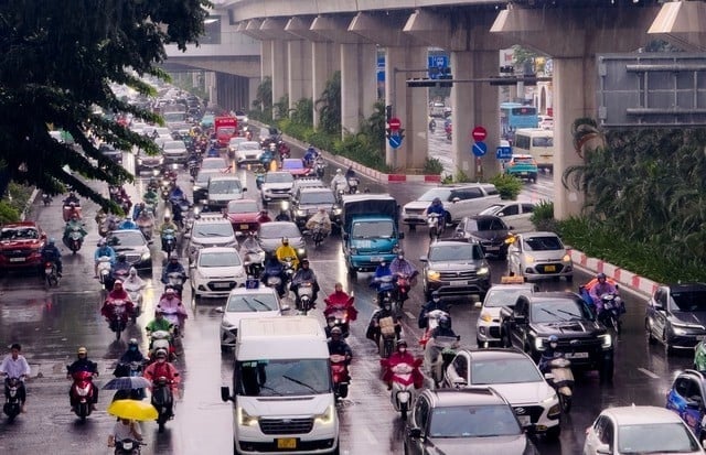 14-1760416224-canh-tuong-o-ha-noi-sang-1410.jpg