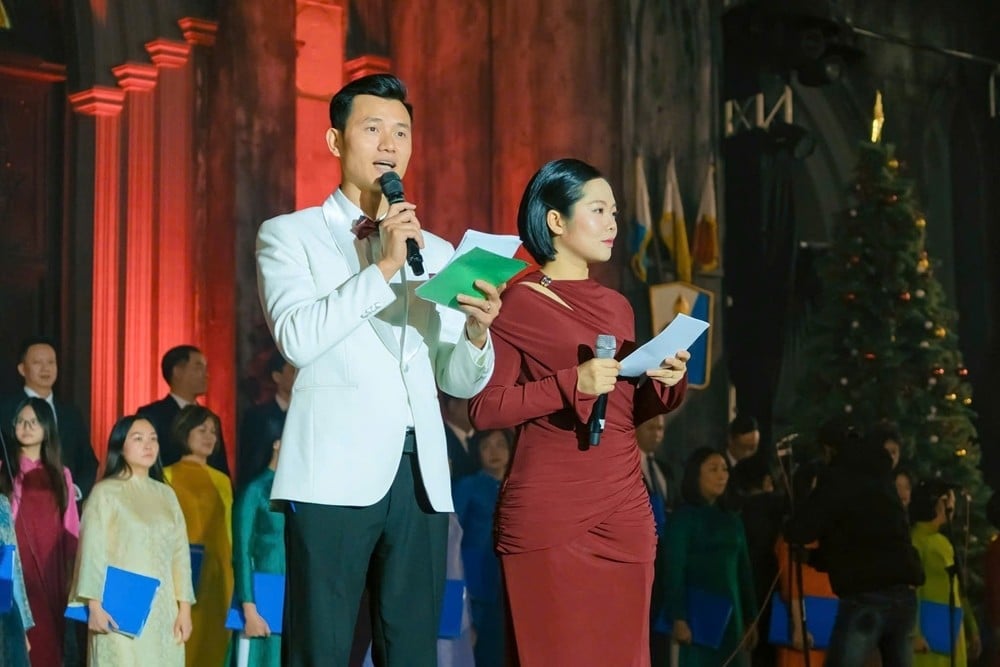 14-1760411659-nu-btv-noi-tieng-anh-nhu-gio-duoc-tuyen-thang-vao-vtv-la-ai.jpg