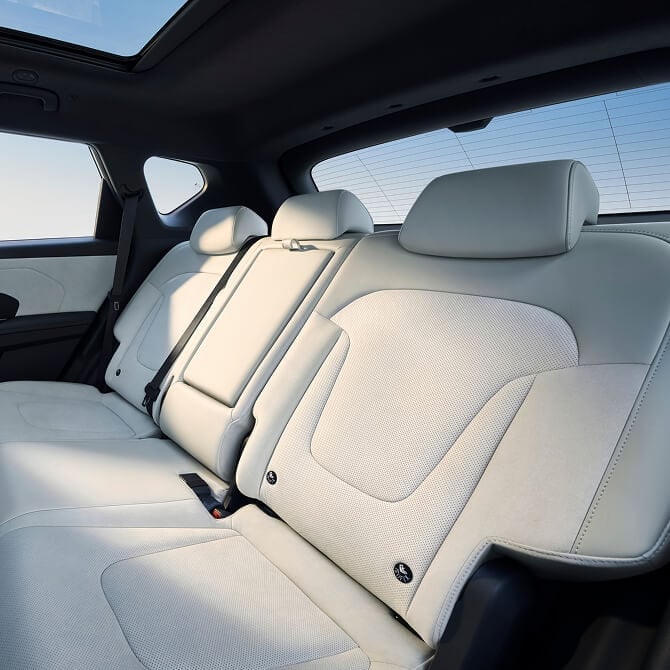 Hyundai Elexio EO ra mắt: Xe 5 chỗ mới dài ngang Tucson, màn hình 27 inch, đi hơn 700km/sạc- Ảnh 10.