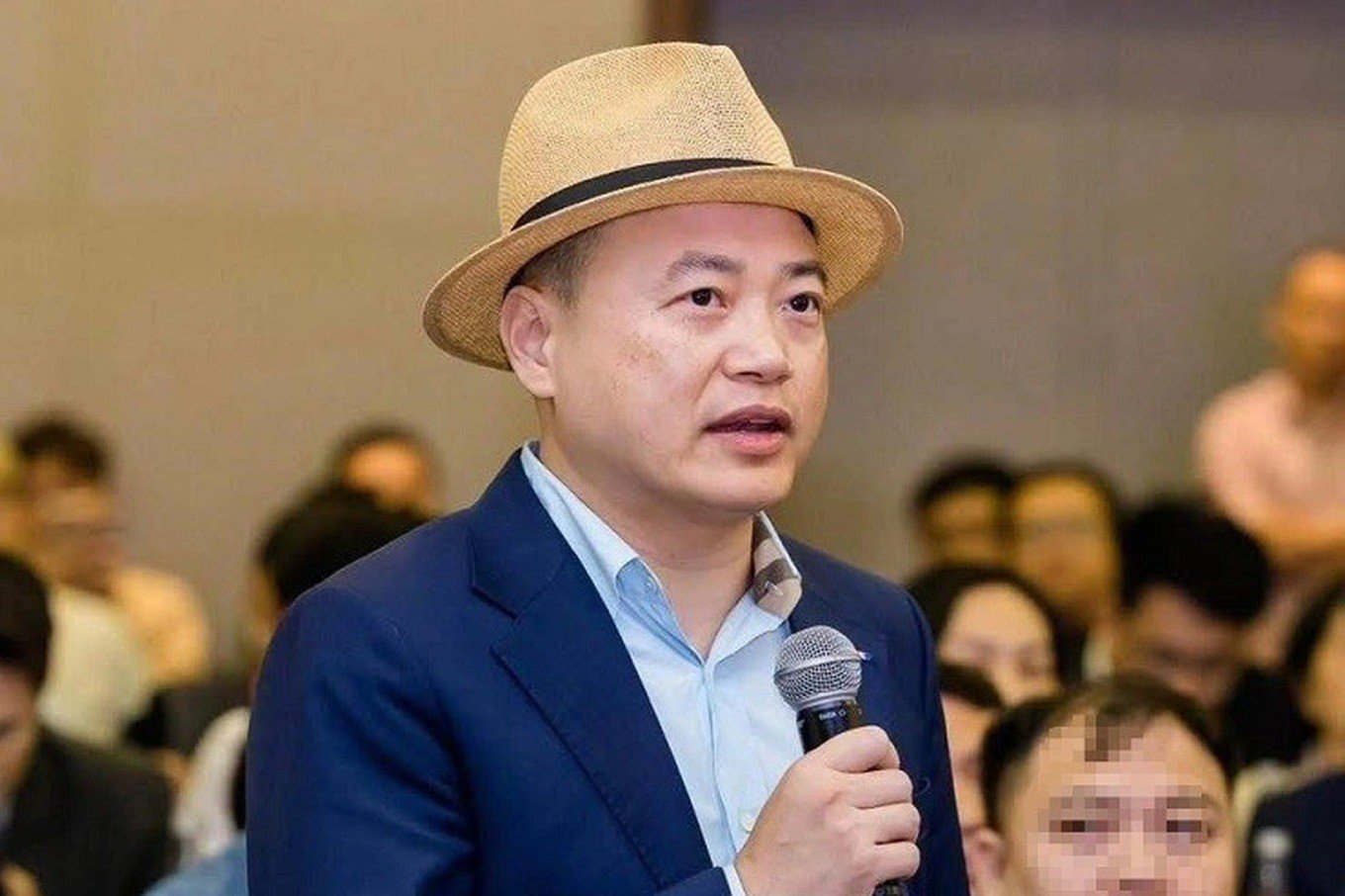 14-1760425758-shark-binh-bi-bat-voi-cao-buoc-chiem-doat-30000-ty-dong.jpg
