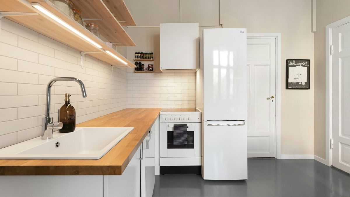Vị trí đặt tủ lạnh làm tiêu tán tài lộc, gia đình không thuận - Ảnh 1.