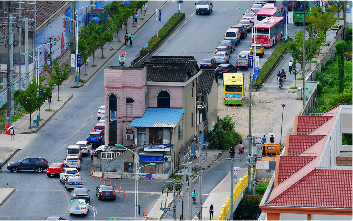 Đòi 350 tỷ và 6 căn nhà, chê 10 tỷ tiền đền bù, chủ nhân ngôi nhà 3 tầng