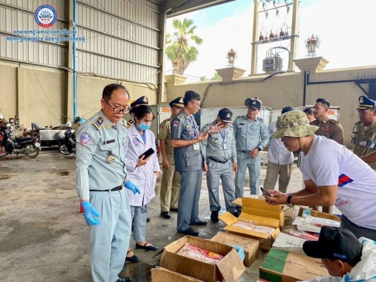 Nhập lậu hàng Thái Lan,
