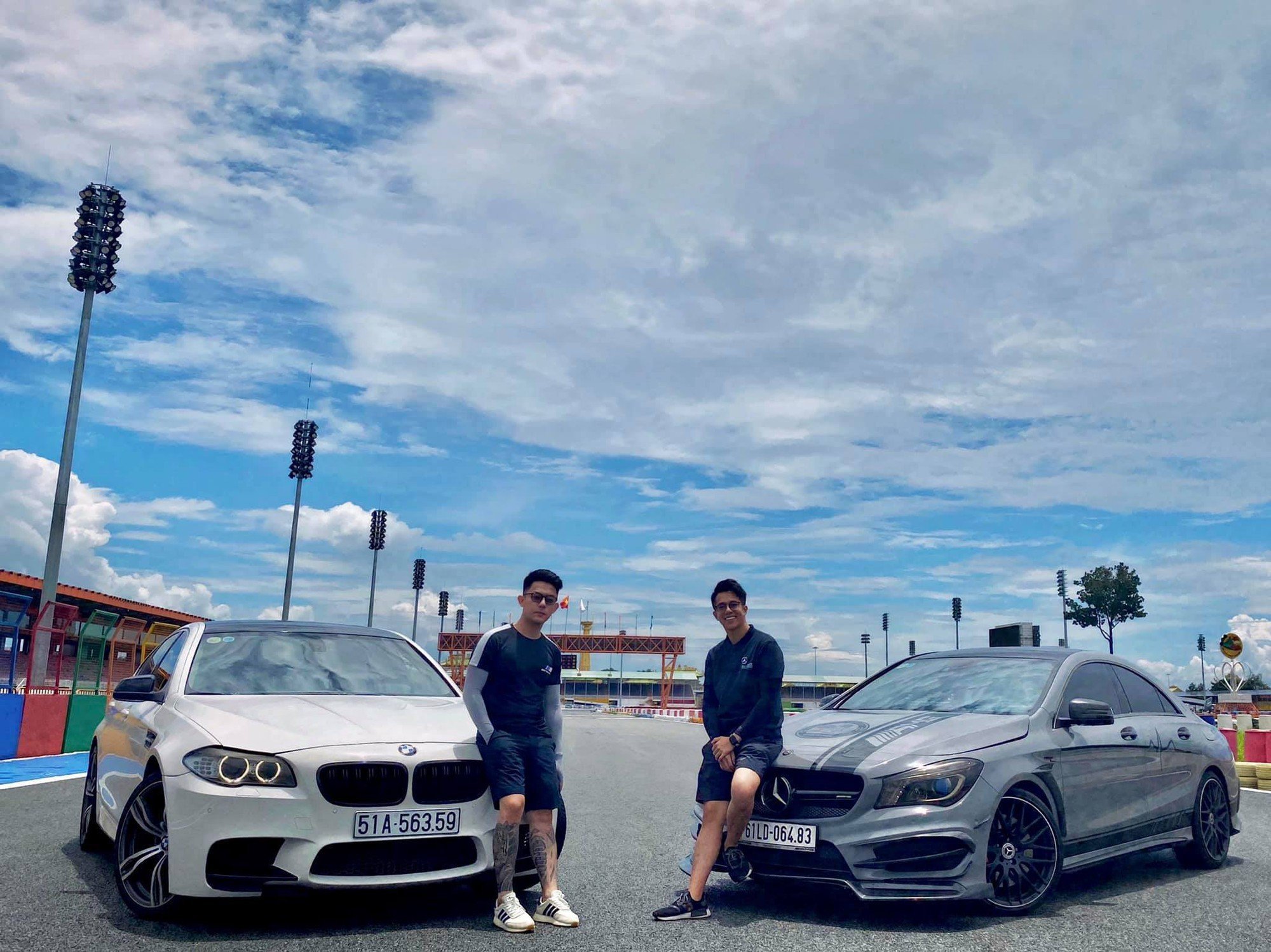 Soi dàn xe của 'cực phẩm một thời' Tống Đông Khuê: Từ McLaren, Ferrari đến Rolls-Royce, có xe dùng tiền bạn gái để mua- Ảnh 9.