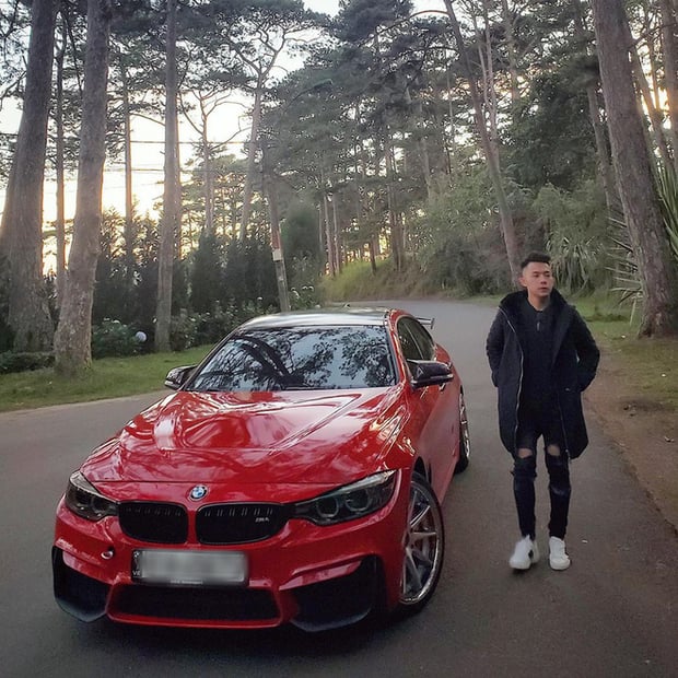 Soi dàn xe của 'cực phẩm một thời' Tống Đông Khuê: Từ McLaren, Ferrari đến Rolls-Royce, có xe dùng tiền bạn gái để mua- Ảnh 10.