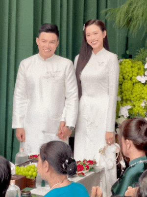 Đám cưới Hoa hậu Đỗ Hà và thiếu gia vào sáng nay: Chú rể chính thức lộ diện, cô dâu khóc nức nở! - Ảnh 2.