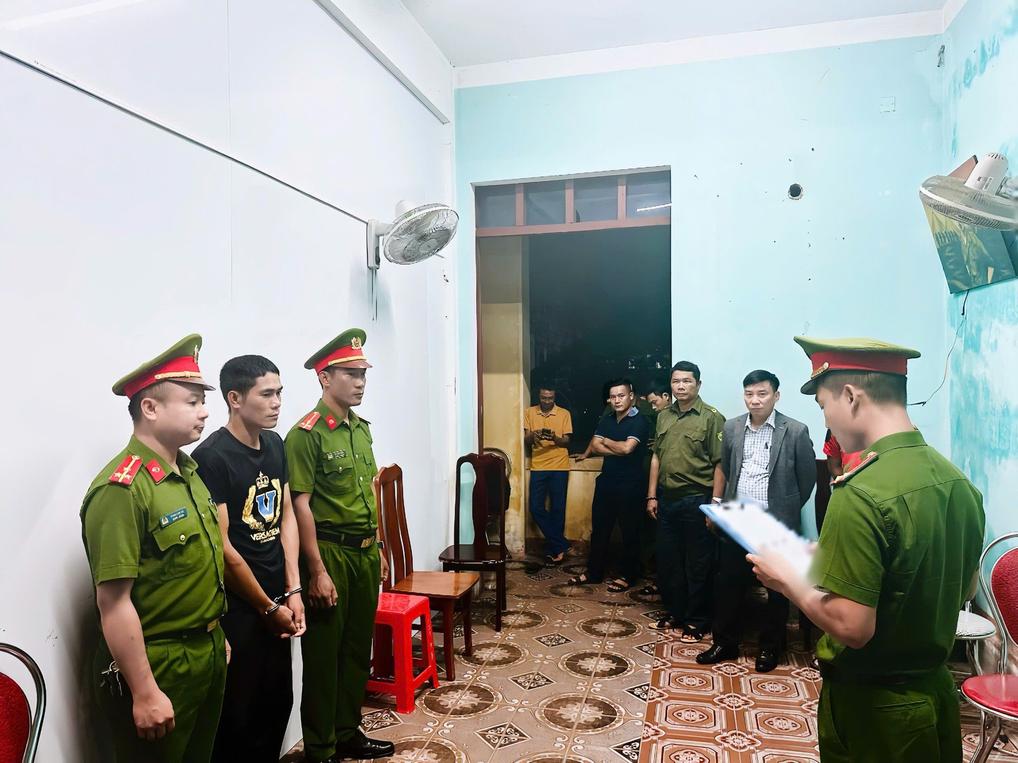 Cô gái mất đồ lúc ngủ, công an lần ra thủ phạm là trai làng kế bên - Ảnh 1.
