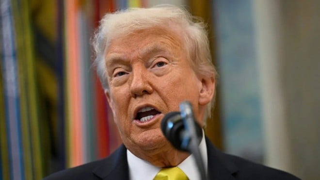 16-1760589248-tong-thong-my-trump-thua-nhan-cho-phep-cia-hoat-dong-bi-mat-o-venezuela.jpg