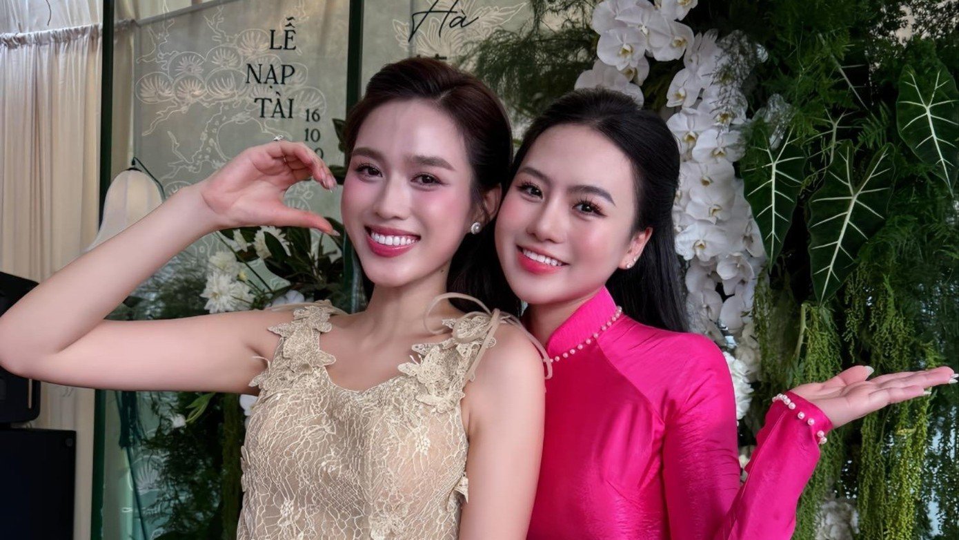 Nữ ca sĩ hát Mời Trầu trong lễ ăn hỏi Đỗ Thị Hà là ai?- Ảnh 1.