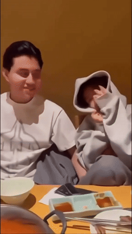 Louis Phạm lộ clip hôn trai lạ, đáp trả thế nào về nghi vấn “ngoại tình” sau lưng bạn trai Việt kiều?- Ảnh 1.