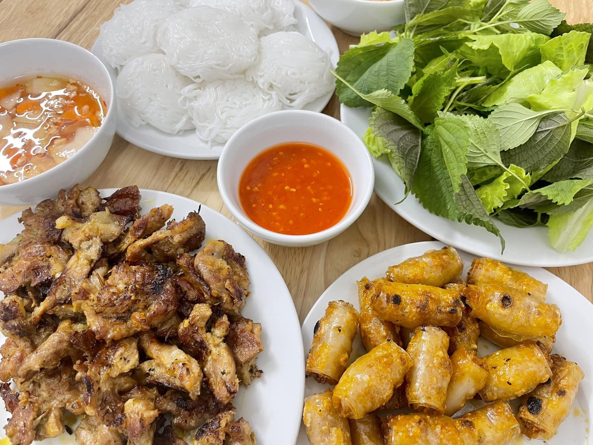 chả tôm lien xukakeu.jpg