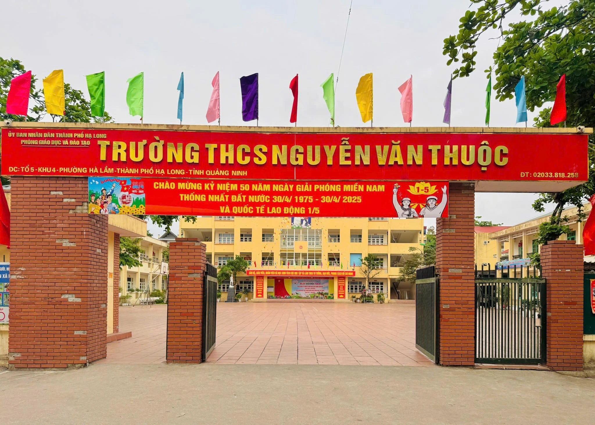Hiệu trưởng bị tố sửa điểm từ yếu lên giỏi cho con cán bộ phường- Ảnh 2.