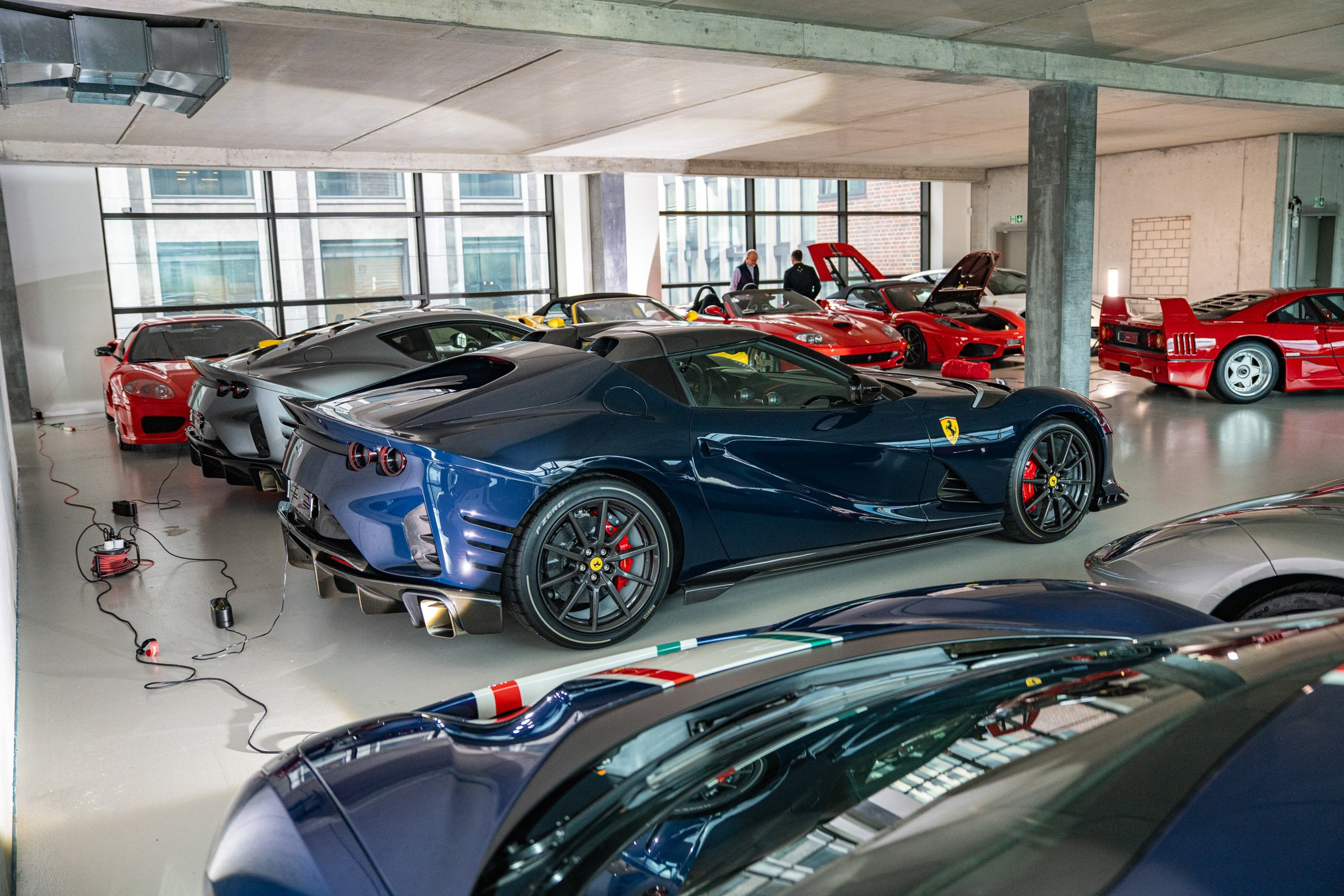sieu xe, dau gia, sotheby, ferrari, lamborghini, bugatti, pagani anh 1