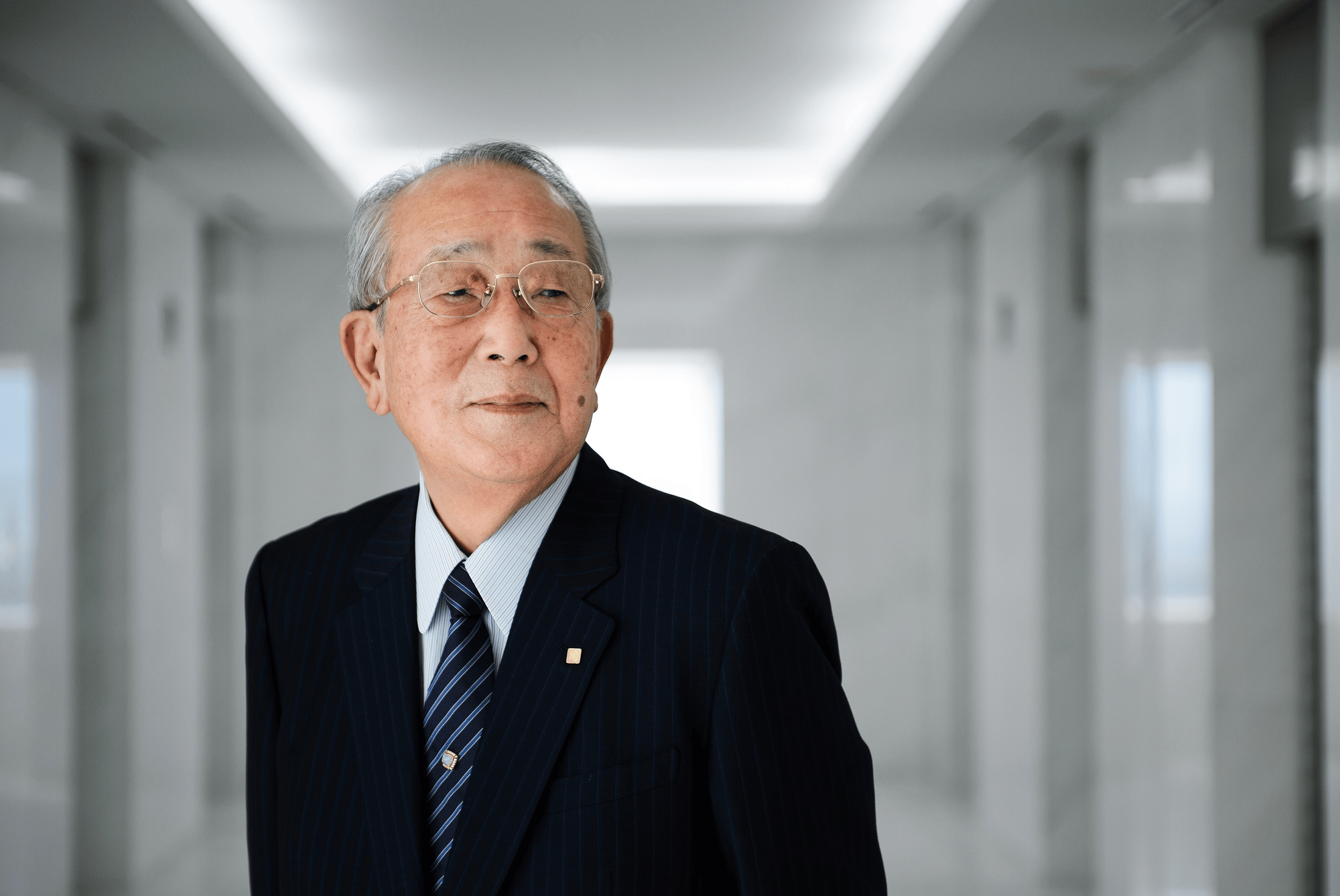 ''Thần kinh doanh'' Nhật Bản Kazuo Inamori: Nếu muốn thành công mỉm cười với mình, người trẻ nên ghi nhớ kỹ 5 điều này- Ảnh 1.