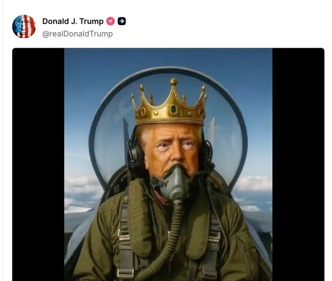 20-1760921088-ong-trump-dap-tra-nguoi-bieu-tinh.jpg