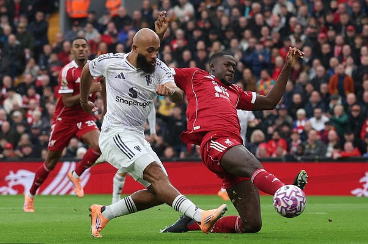 Khoảnh khắc đột phá của Man United trong kỷ nguyên Amorim- Ảnh 3.