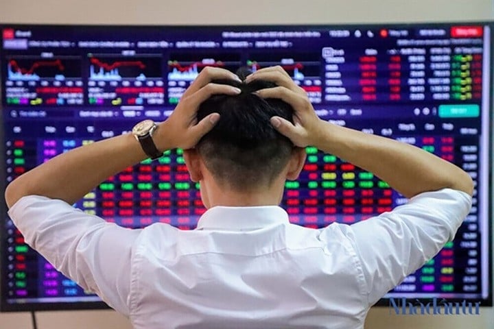 Chuyên gia cho rằng, việc giảm mạnh của chứng khoán trong phiên giao dịch 20/10 chỉ do yếu tố tâm lý, thị trường sẽ sớm hồi phục. (Ảnh minh họa)