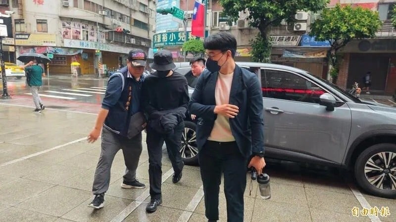 Bắt giữ thêm chồng của 1