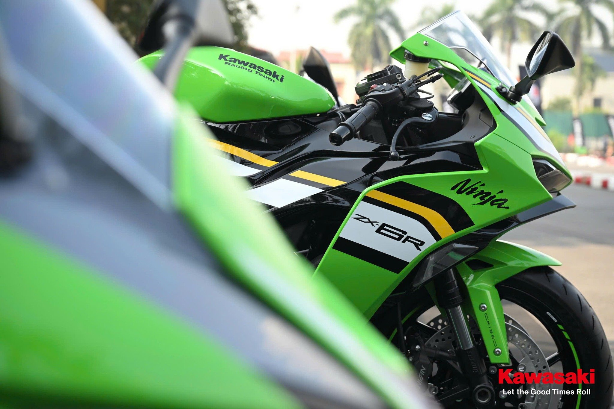 Vừa ra mắt Việt Nam xe Ninja Nhật trang bị 'tận răng', mạnh gấp rưỡi xe Honda, Yamaha: Giá bất ngờ?- Ảnh 4.