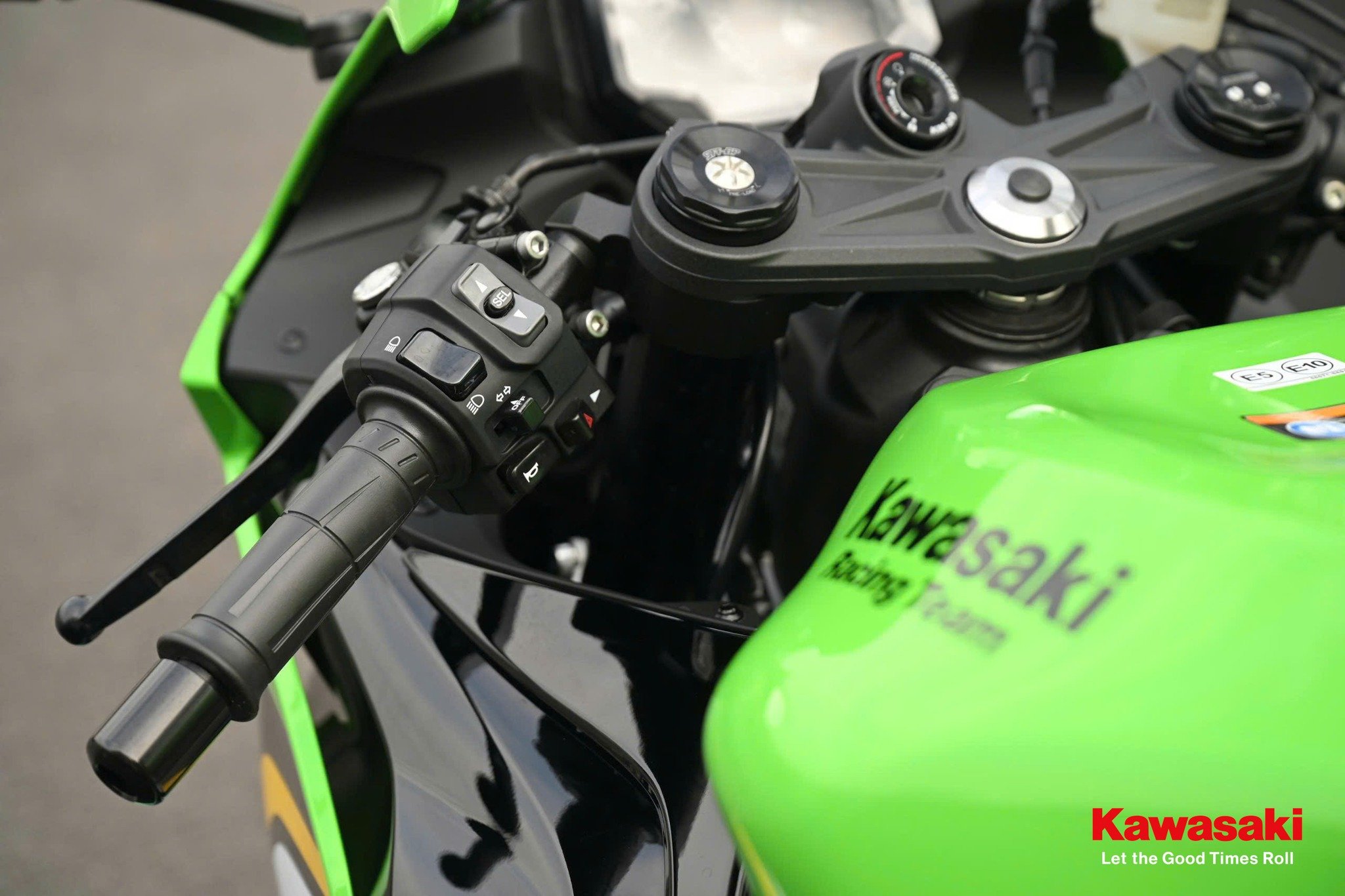 Vừa ra mắt Việt Nam xe Ninja Nhật trang bị 'tận răng', mạnh gấp rưỡi xe Honda, Yamaha: Giá bất ngờ?- Ảnh 5.