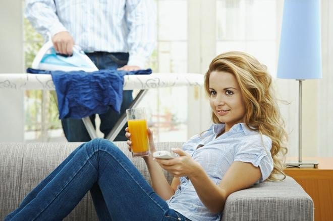 Nói với con trai: 4 kiểu con gái nên 'tránh xa' khi chọn bạn đời, nửa đời sau mới được hạnh phúc! - Ảnh 5.