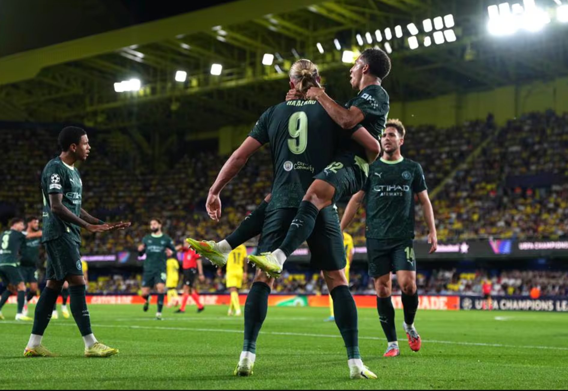 Haaland lập công, Man City xóa dớp sân khách ở Champions League - Ảnh 2.