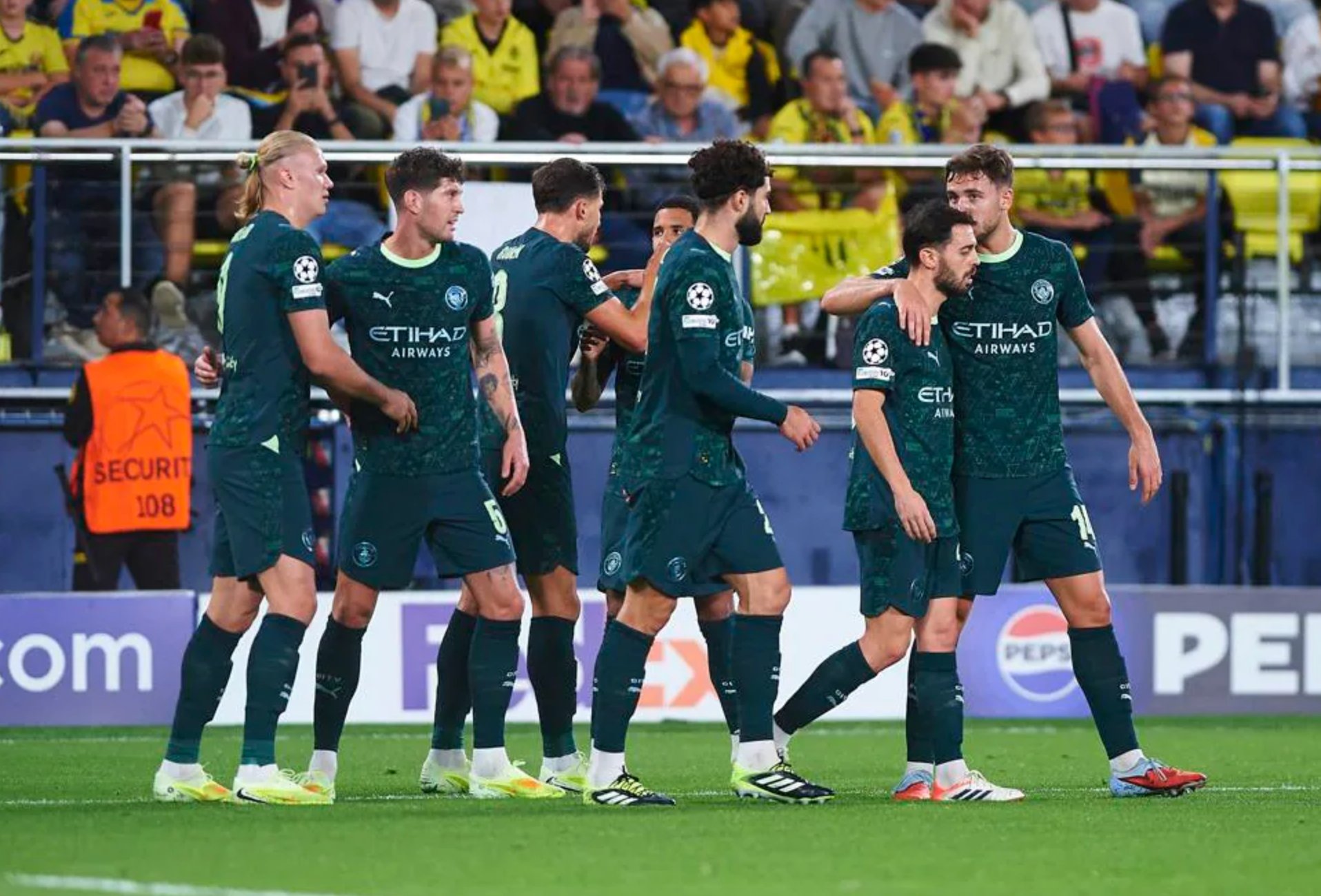 Haaland lập công, Man City xóa dớp sân khách ở Champions League - Ảnh 4.