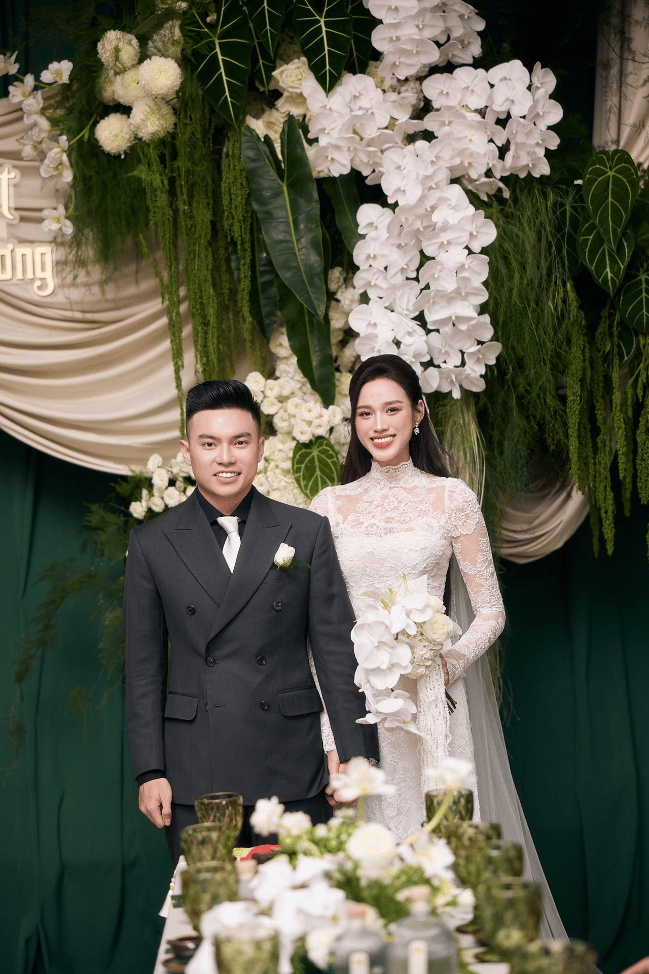 Vì sao phu nhân Tập đoàn Sơn Hải vội vã ra về khi đám cưới Đỗ Hà - Viết Vương bắt đầu?- Ảnh 3.