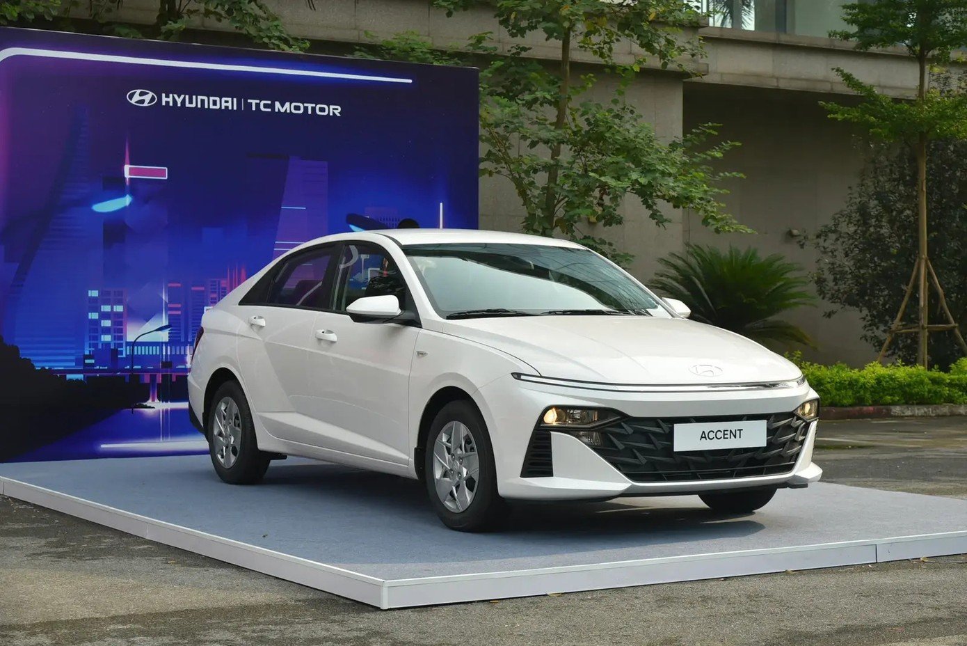 hyundai-accent-2024-1.jpg