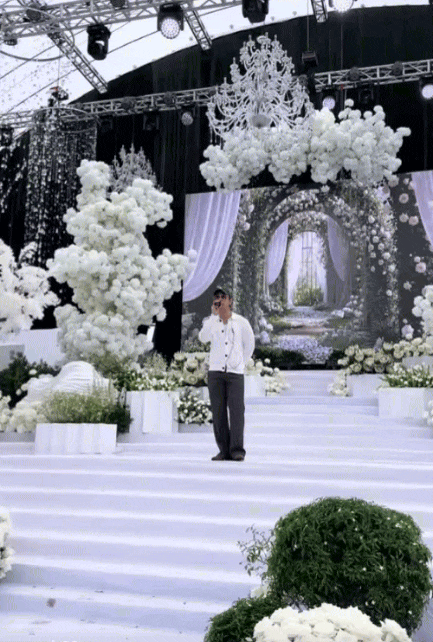 Nam ca sĩ hát tại hôn lễ trong mơ của Hoa hậu Đỗ Hà là ai?- Ảnh 3.