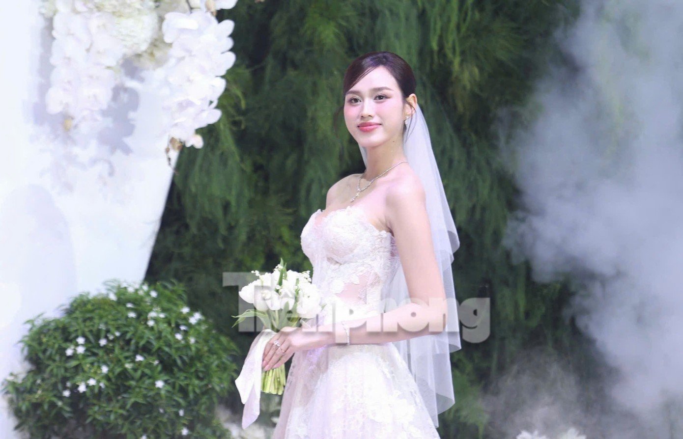 Toàn cảnh đám cưới từ 6h sáng tới đêm khuya của Hoa hậu Đỗ Thị Hà- Ảnh 25.