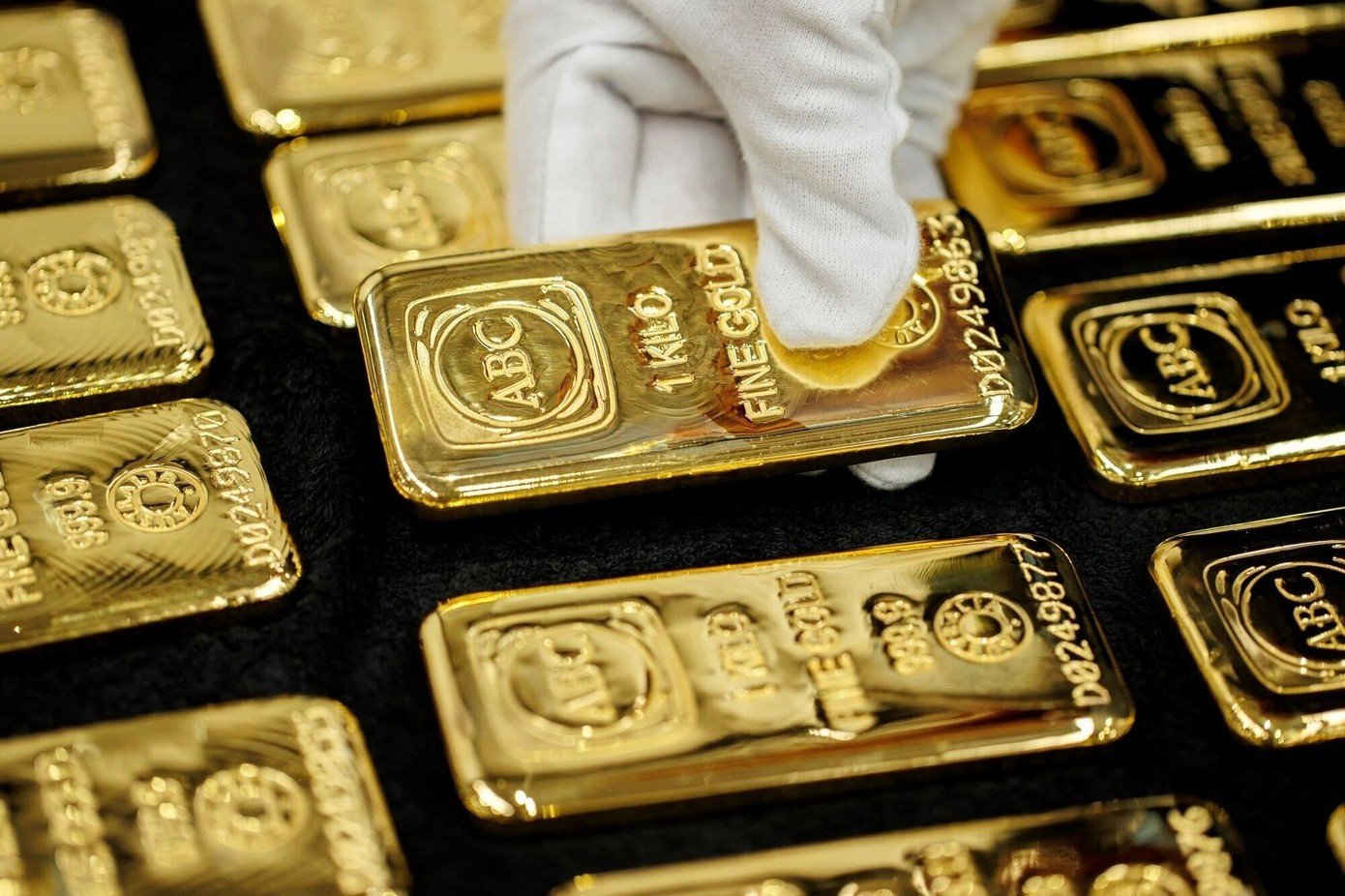 australia-gold-7-1745302463775-1748089462080-11zon.jpg