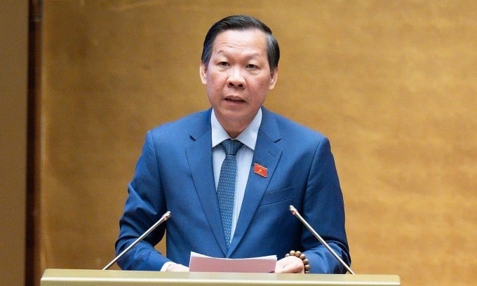 Chủ nhiệm Uỷ ban Kinh tế và tài chính Phan Văn Mãi tại phiên họp Quốc hội sáng 23/10. Ảnh: Media Quốc hội