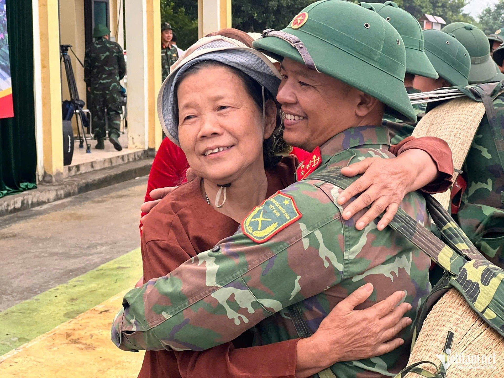 W-cong binh 3.jpg