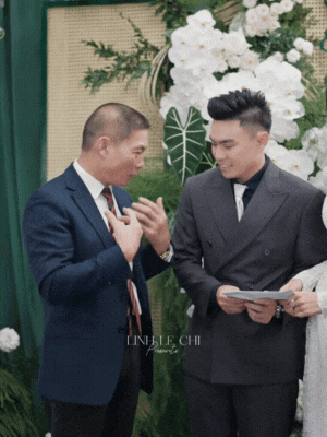 Chủ tịch tập đoàn Sơn Hải trao cho Hoa hậu Đỗ Hà 1 phong bì, bên trên có 4 chữ- Ảnh 1.