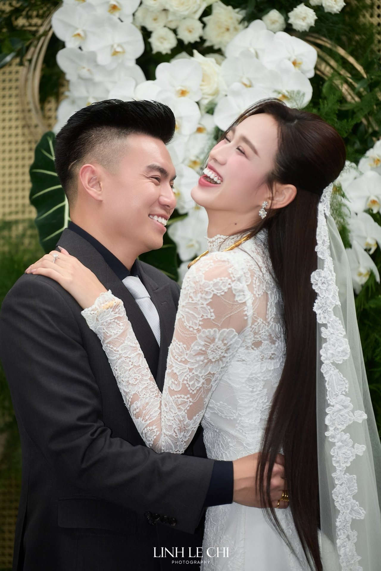 Chủ tịch tập đoàn Sơn Hải trao cho Hoa hậu Đỗ Hà 1 phong bì, bên trên có 4 chữ- Ảnh 6.