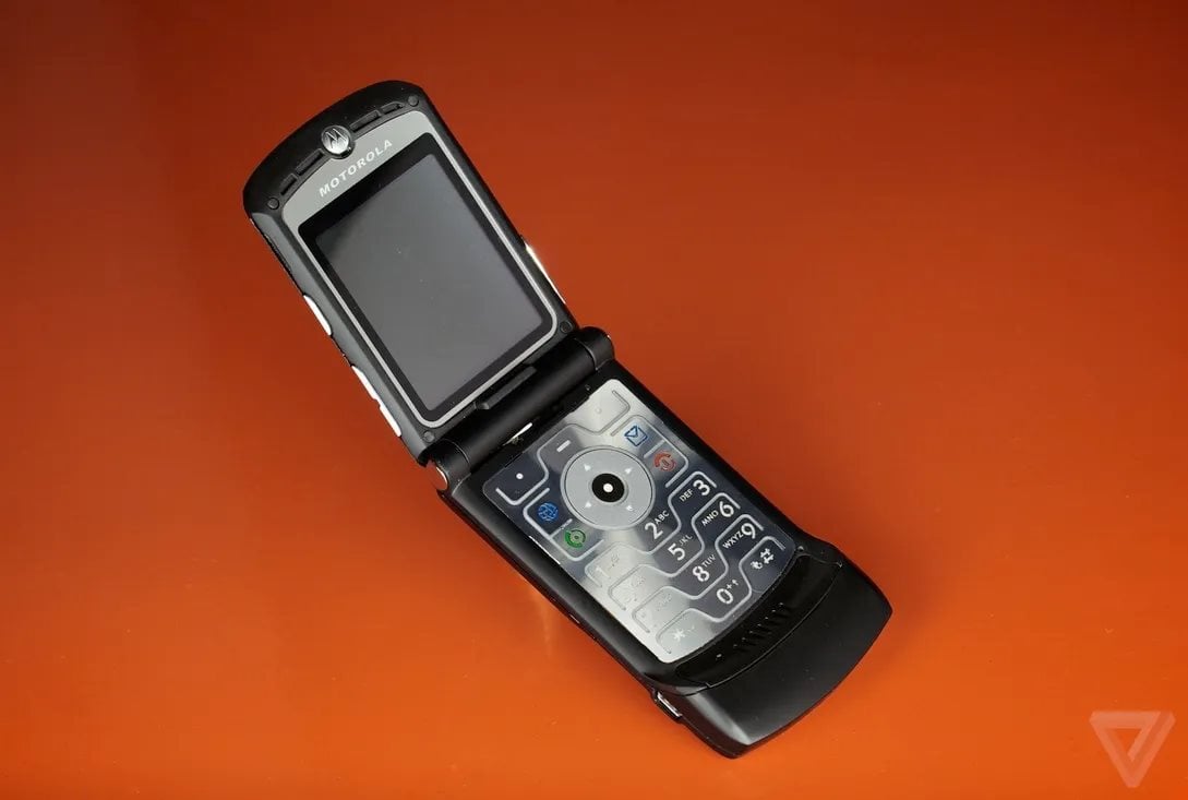 Huyền thoại Motorola tham vọng đua tranh với iPhone, Samsung ở Việt Nam: Liệu có quá 