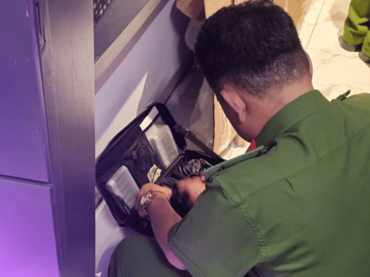 Ngân 98, Lương Bằng Quang và phi vụ đưa 8 tỉ đồng 