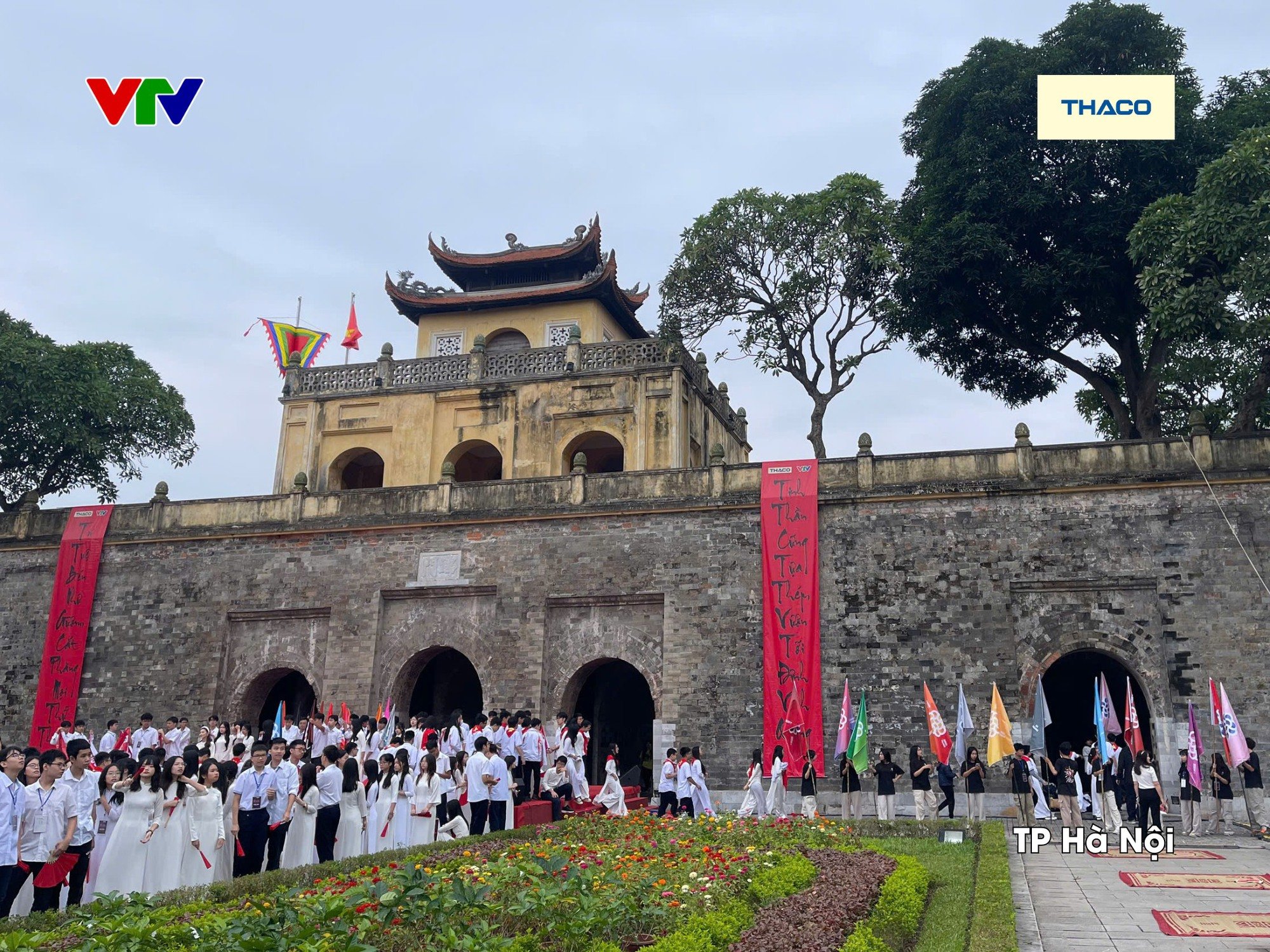Cập nhật không khí các điểm cầu Olympia 2025 trước giờ Chung kết: Dàn MC đổ bộ, nóng rực và háo hức lắm rồi!- Ảnh 14.