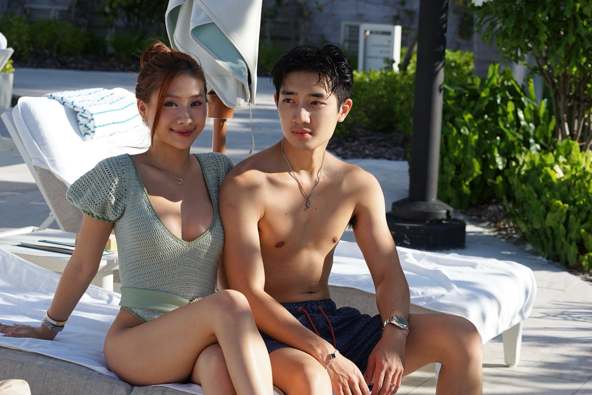Louis Phạm diện bikini nóng bỏng, khẳng định đã xin lỗi bạn trai Việt kiều sau video hôn trai lạ gây xôn xao- Ảnh 1.
