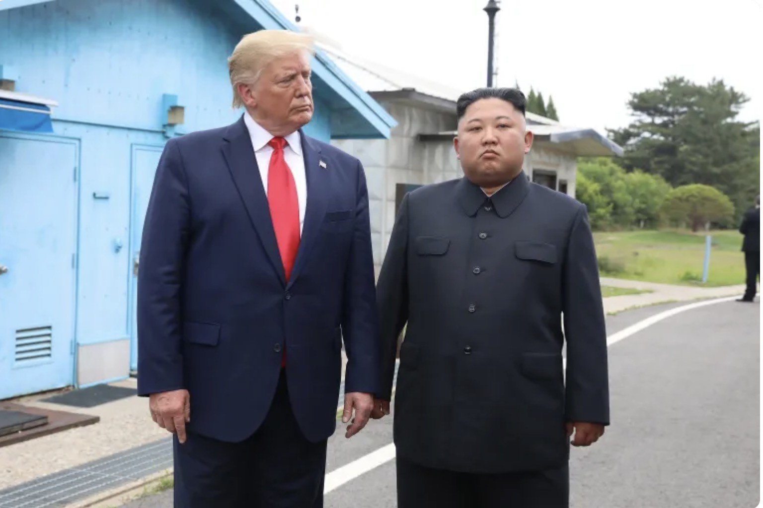 Trump - Kim Jong Un. Ảnh: Dong-A Ilbo